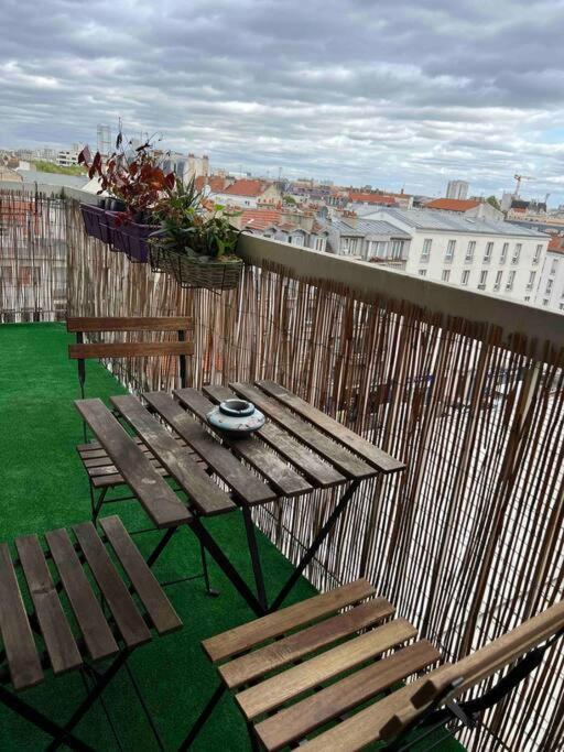 Super 3 Pcs Et Parking Aux Portes De Paris Et Stade De France A Proximite Des Sites Touristiques Parisiens Montmartre , Champs Elysee ,chatelet Etc Et Des Transports Metro,rer ,wifi Disponible *